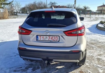 Nissan Qashqai II Crossover 1.6 DIG-T 163KM 2017 Nissan Qashqai Nissan Qashqai 1.6 DIG-T N-Connecta 1.6 Benzyna 163KM, zdjęcie 6