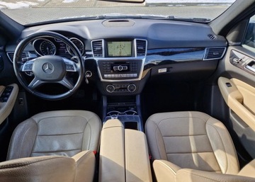 Mercedes Klasa M W166 Off-roader 350 BlueTEC 4MATIC 258KM 2011 Mercedes-Benz ML 350 BlueTec 4-Matic, zdjęcie 4