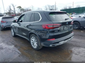 BMW X5 G05 2021 BMW X5 xDrive40i 2021 3.0 Benzyna 335KM, zdjęcie 3