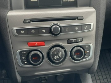 Citroen C4 II Hatchback 5d Facelifting 1.2 PureTech 110KM 2015 Citroen C4 1.2i 110KM 2015 salon PL, climatronic, zdjęcie 15