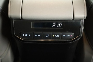 Toyota Highlander III 2.5 248KM 2021 Toyota Highlander 2.5 Hybrid, Salon Polska, zdjęcie 15