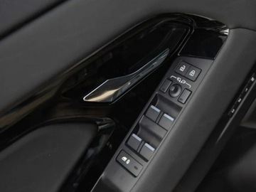 Land Rover Range Rover Evoque II SUV Plug-In Facelifting 1.5 P270e 269KM 2025 Range Rover Evoque P270e Dynamic SE 1.5 (269KM) 2025, zdjęcie 8