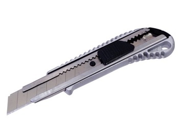 Обои нож с выдвижным лезвием 18мм, металл S42318