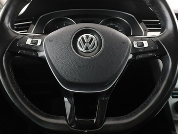 Volkswagen Passat B8 Variant 2.0 TDI BlueMotion SCR 150KM 2016 Volkswagen Passat Comfortline BlueMotion 150KM, zdjęcie 20