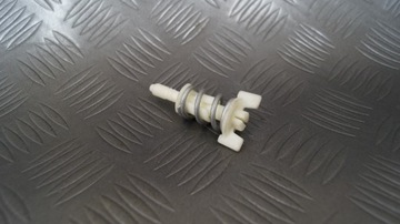 Mocowanie śruba lampy tył 6RU945300 PASSAT CC GOLF VII