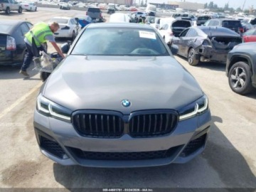 BMW Seria 5 G30-G31 2022 BMW Seria 5 540I 2022 3.0 Benzyna 335KM, zdjęcie 7