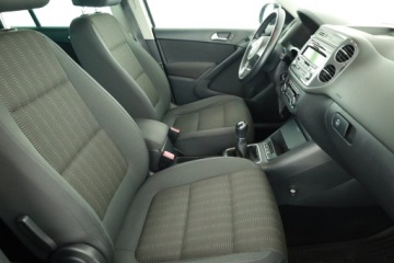 Volkswagen Tiguan I SUV Facelifting 1.4 TSI BlueMotion 122KM 2012 VW Tiguan 1.4 TSI, Salon Polska, Klima, zdjęcie 6