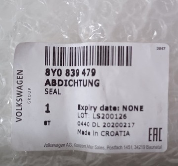 USZCZELKA PASKA OKNA DRZWI AUDI A3 8Y0839479