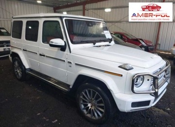 Mercedes 2019 Mercedes-Benz Klasa G 2019, 4.0L, 4x4, G 550, po kradziezy 4.0 Benzyna