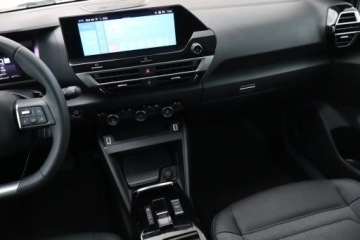 Citroen C4 III SUV 1.2 PureTech 130KM 2024 Citroen C4 1.2 PureTech, Salon Polska, zdjęcie 7