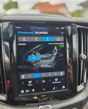 Volvo XC60 II 2022 Volvo XC 60 Lift FV 23 AWD Pakiet Dark HAK Head-UP 2.0 Diesel 197KM, zdjęcie 30