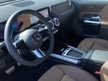 Mercedes GLA II Off-roader Facelifting 1.3 200 163KM 2025 MERCEDES-BENZ GLA 200 AMG Line Suv 1.3 (163KM) 2025, zdjęcie 6