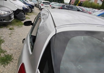 Ford Ka III 2015 Ford KA 2015r, 1.2 Benzyna. Lekko uszkodzony lewy bok. Jezdzi. 1.2 Benzyna, zdjęcie 22