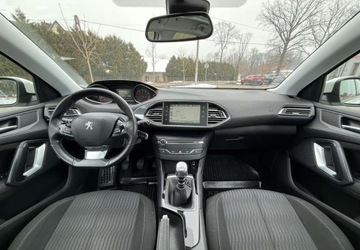 Peugeot 2014 Peugeot 308 Peugeot 308 PureTech 130 GPF Stop amp Start Allure Pack 1.2, zdjęcie 16