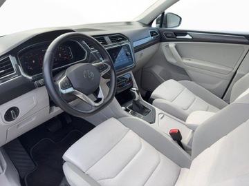 Volkswagen Tiguan II SUV Facelifting 2.0 TDI 150KM 2023 Volkswagen Tiguan 2.0 TDI 150KM,SCR Elegance DSG, Gwarancja, Serwis ASO,FV, zdjęcie 5