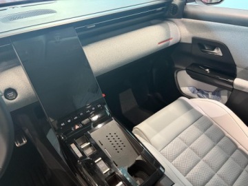 Citroen C5 Aircross 2026 Citroen C5 Aircross PLUS Tapicerka materiałowa 2026 hak szybkodemontowalny, zdjęcie 13