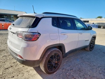 Jeep Compass II 2025 Jeep Compass Latitude 2025 2.0L 2.0 Benzyna 200KM, zdjęcie 2