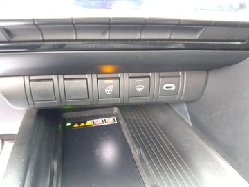 Toyota C-HR II SUV 2.0 Hybrid Dynamic Force 197KM 2024 Toyota C-HR 2.0 Hybrid Executive 2.0 Hybrid Dynami, zdjęcie 35