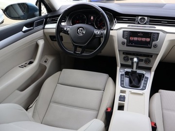 Volkswagen Passat B8 Variant 2.0 TDI BlueMotion SCR 150KM 2016 VW Passat 2.0 TDI, Salon Polska, Automat, VAT 23%, zdjęcie 6