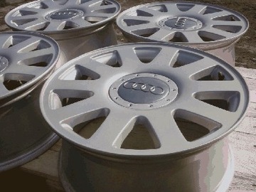 Новые центральные колпаки Audi 4B0601165A 148 мм