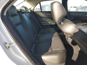 Chrysler 300C II 2022 Chrysler 300 Touring L 2022 3.6L 3.6 Benzyna 292KM, zdjęcie 10