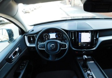 Volvo XC60 II Crossover D3 150KM 2020 Volvo XC 60 z Gwarancja 2.0 Diesel 150KM, zdjęcie 13