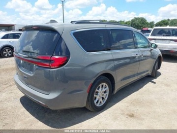 Chrysler Pacifica II 2022 Chrysler Pacifica 2022 Chrysler Pacifica Touring L FWD 3.6 Benzyna 287KM, zdjęcie 5