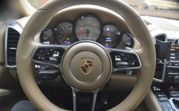 Porsche Cayenne II SUV Facelifting 4.2 D 385KM 2014 Porsche Cayenne Porsche Cayenne S Diesel Platinum Edition 4.1 Diesel 385KM, zdjęcie 10