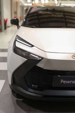 Toyota C-HR II SUV 2.0 Hybrid Dynamic Force 197KM 2023 Toyota C-HR 2.0 Hybrid Dynamic Force Style AWD 2.0 Hybryda 197KM, zdjęcie 8