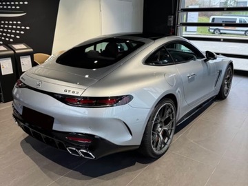 Mercedes AMG GT C190 Coupe 4d Facelifting 4.0 63 585KM 2024 MERCEDES-BENZ AMG GT 63 4Matic+ Coupe 4.0 (585KM) 2025, zdjęcie 3
