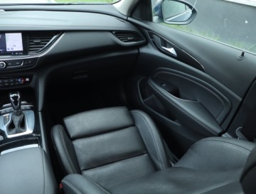 Opel Insignia II Sports Tourer 2.0 CDTI 170KM 2018 Opel Insignia 2.0 CDTI, 167 KM, Automat, VAT 23%, zdjęcie 7