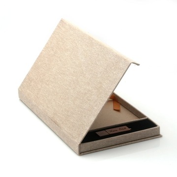 Pudełko płótno na 50 zdjęć 15x23 i pendrive