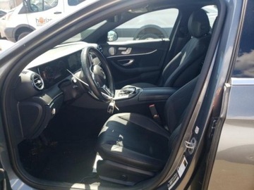 Mercedes Klasa E W213 2020 Mercedes-Benz Klasa E 2020 Mercedes-Benz E-Class E 350 4MATIC Sedan 2.0, zdjęcie 6