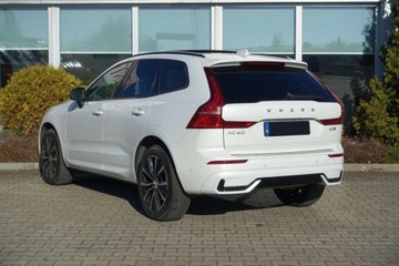 Volvo XC60 II 2023 Volvo XC 60 Bezwypadek Salon PL Ultimate Dark B5 AWD Kamera ACC FV23, zdjęcie 4