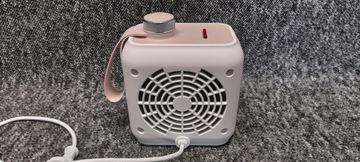 Керамический тепловентилятор De'Longhi Capsule Desk