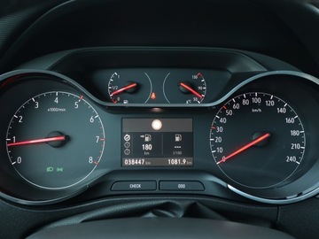 Opel 2022 Opel Crossland 1.2 Turbo, Salon Polska, zdjęcie 10