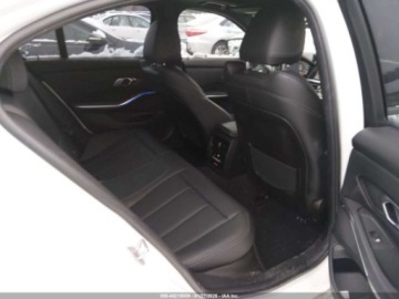 BMW Seria 3 G20-G21 2022 BMW Seria 3 330I XDrive 2022 2.0 Benzyna 255KM, zdjęcie 13
