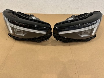 VOLVO XC40 LIFT C40 LAMPA LED LEWA PRAWA KOMPLETNA UK
