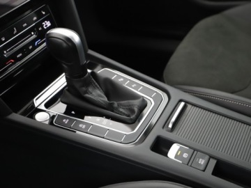 Volkswagen Arteon Fastback Facelifting 2.0 TDI SCR 150KM 2022 Volkswagen Arteon Shooting Brake El.klapa | LED |, zdjęcie 14