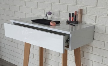 ТУДОМ-СТОЛИК С ЯЩИКОМ, ДЕРЕВЯННЫЕ НОЖКИ, 75 СМ