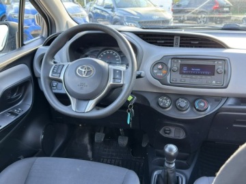 Toyota Yaris III Hatchback 5d Facelifting 2017 1.5 Dual VVT-iE 111KM 2019 Toyota Yaris 1.5DVVTi 111 Active! Salon Polska !, zdjęcie 16