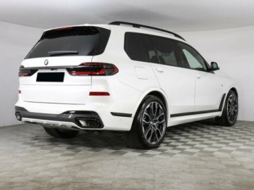 BMW X7 SUV Facelifting 3.0 40d 352KM 2025 xDrive40d Sport Suv 3.0 (352KM) 2025, zdjęcie 3