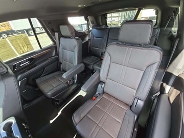 Chevrolet Tahoe GMT900 2025 Chevrolet Tahoe High Country 3LZ 2025 6.2l 6.2 Benzyna 420KM, zdjęcie 4