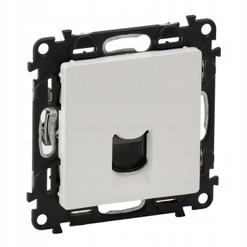 Gniazdo internetowe RJ45 kat.5e Valena Life 753140