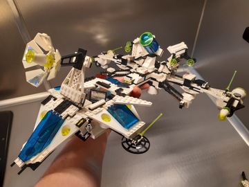 LEGO Space Exploriens 6982 Исследовательский звездолёт