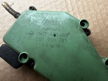 VW T4 VZPĚRA/TLAKOVAČ ZÁMKU CENTRÁLNÍHO 701959781 4 PIN