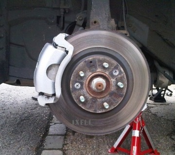 КРАСКА BOLL ДЛЯ СУППОРТОВ И ТОРМОЗНЫХ ДИСКОВ СЕРЕБРЯНАЯ, глянцевая, прочная 1485