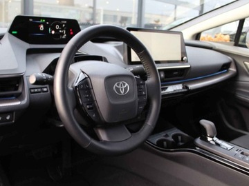 Toyota Prius V (XW60) 2.0  Hybrid Dynamic Force Plug-in 223KM 2025 Od ręki - Prestige 2.0 Hybrid Plug-in 223KM | Podgrzewane fotele!, zdjęcie 7