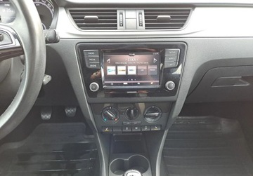 Skoda Rapid II Liftback Facelifting 1.0 TSI 95KM 2019 Skoda RAPID 1.0 TSI 95KM Grzane fotele Salon PL ASO Benzyna 95KM, zdjęcie 14