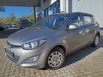 Hyundai i20 I Hatchback 5d Facelifting 1.2 DOHC 85KM 2012 Hyundai i20 1.2 PROSTA benzyna KLIMATYZACJA stan idealny BEZ rdzy 1.2 86KM, zdjęcie 2